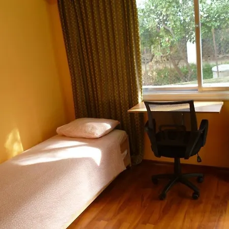 Habitación en casa particular Private In A Shared Flat *