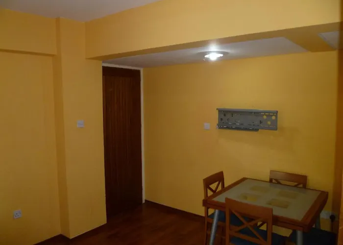 Habitación en casa particular Private In A Shared Flat *